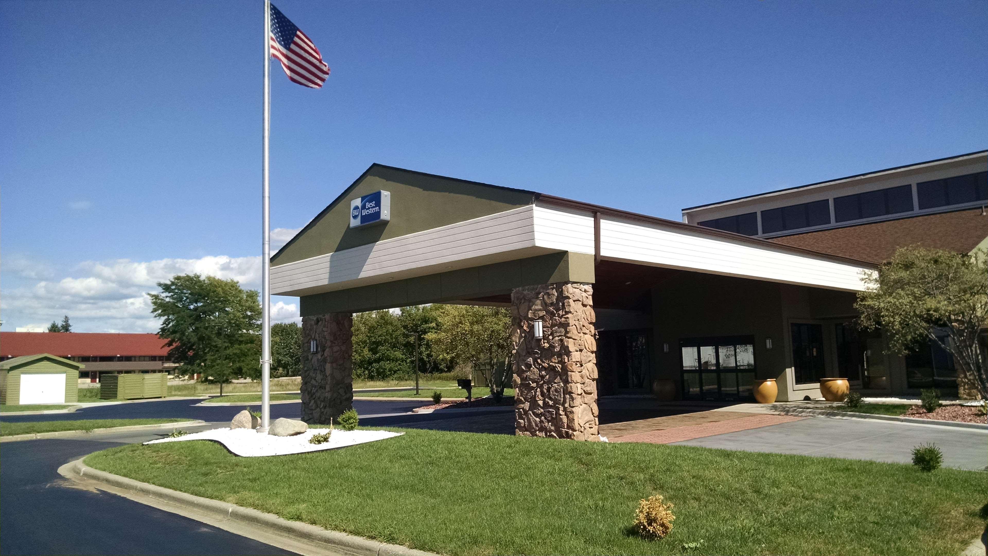 Crossroads Hotel & Event Center Fort Dodge Exterior foto